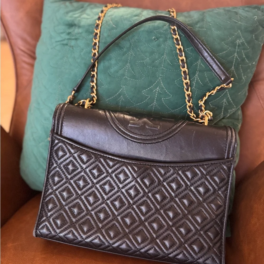 Tory Burch Fleming Purse - Picture 2 of 10